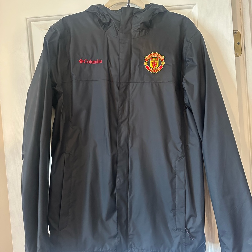 Columbia Men's Gray Jacket with Manchester United Logo